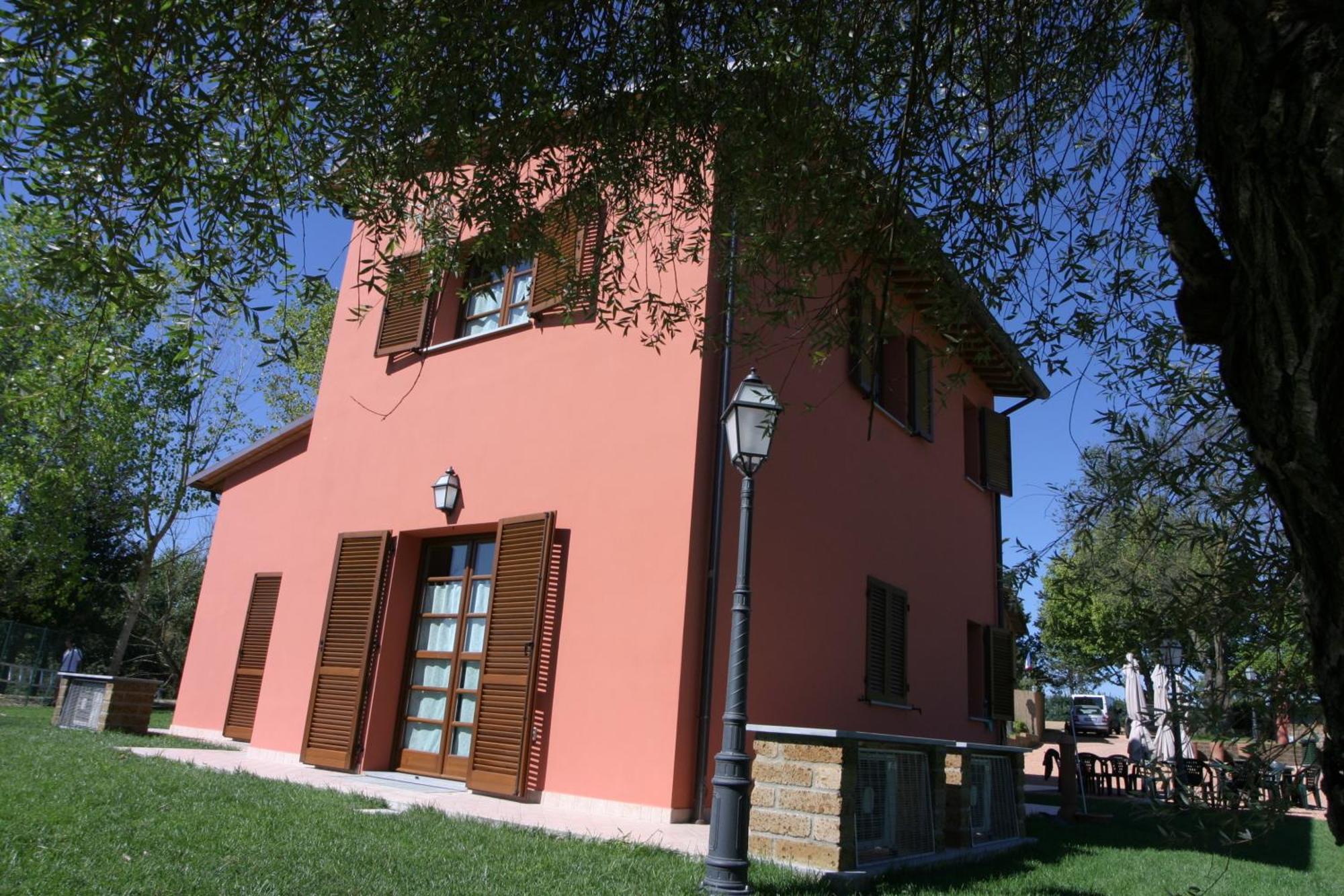 La Bettola Tavern Rooms Restaurant Montopoli in Val dʼArno Kültér fotó