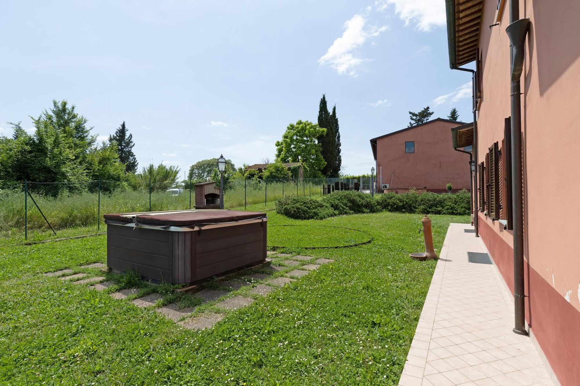 La Bettola Tavern Rooms Restaurant Montopoli in Val dʼArno Kültér fotó